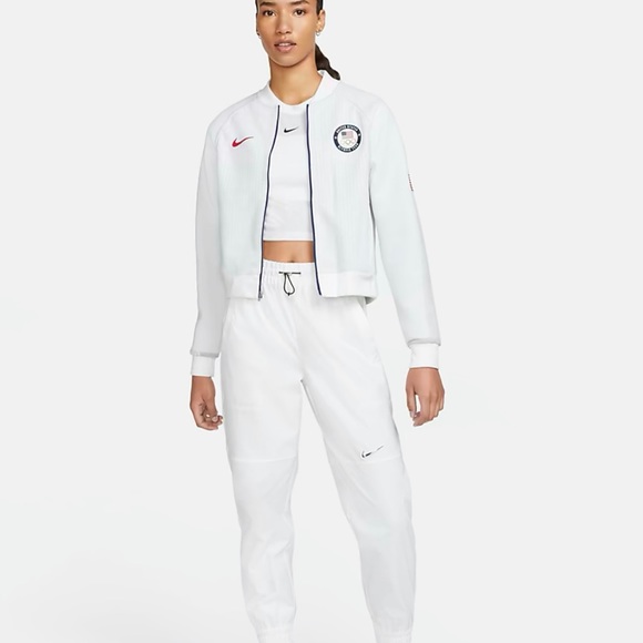 Nike women’s Olympic 2020 rare jacket NEw with tags size L - Picture 1 of 12